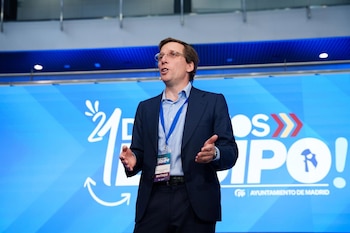 Imagen CCDN3SONYFHS3BNXRJ52TAKJ44