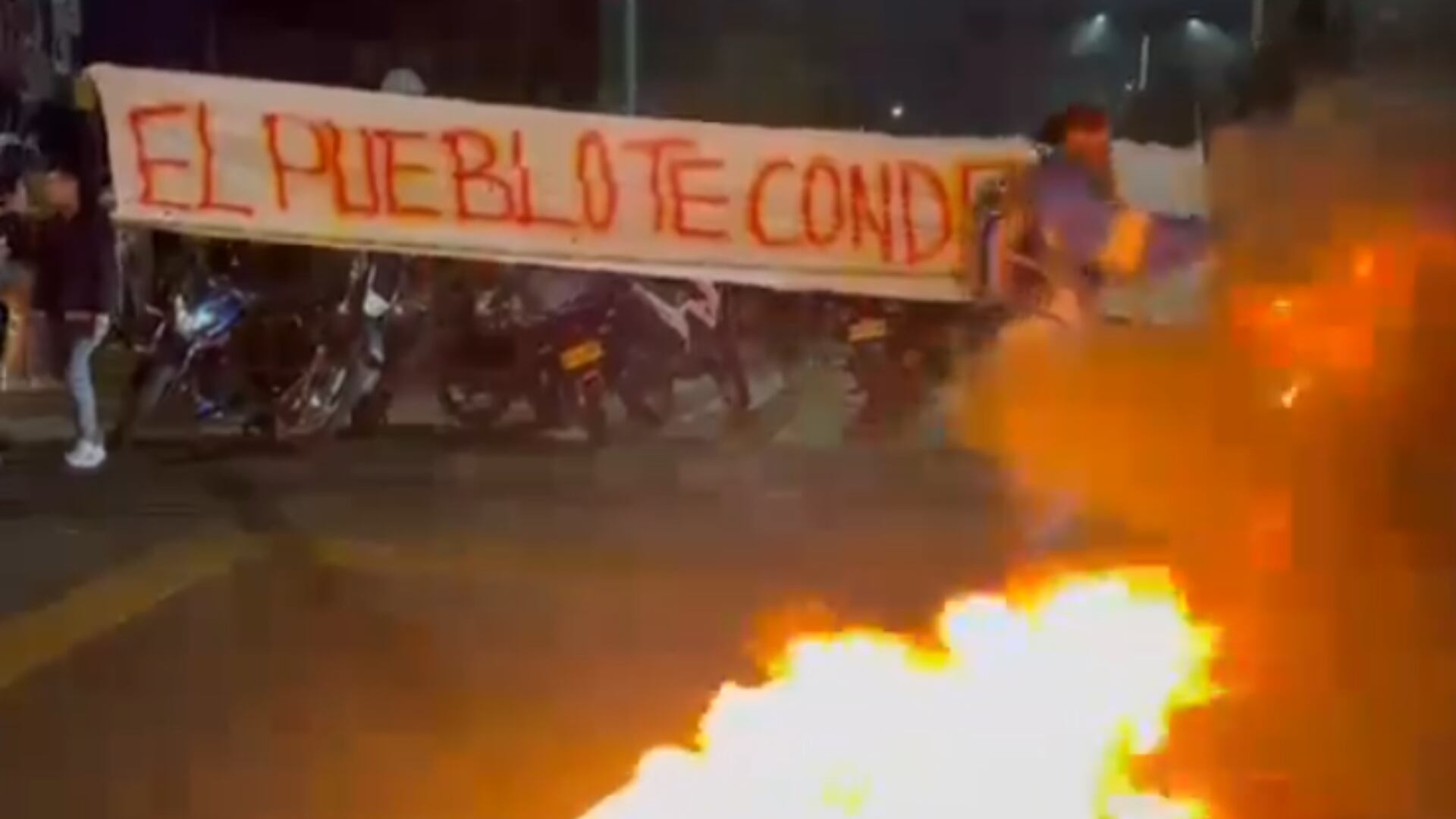 Condena Álvaro Uribe: manifestantes salieron a las calles de Bogotá para respaldar la decisión - crédito captura de pantalla redes sociales/X