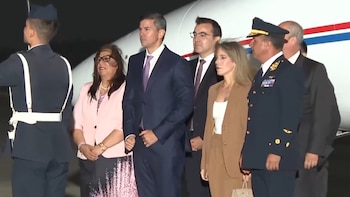 Santiago Peña llegó a Lima y sostendrá reuniones bilaterales