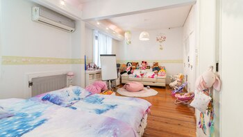 Uno de los cuartos para