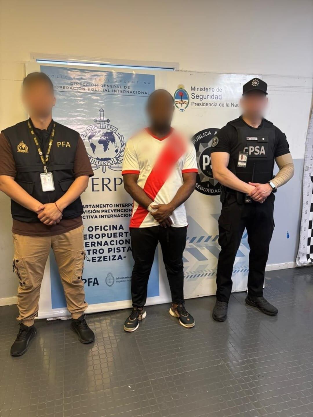 El sospechoso detenido en Ezeiza