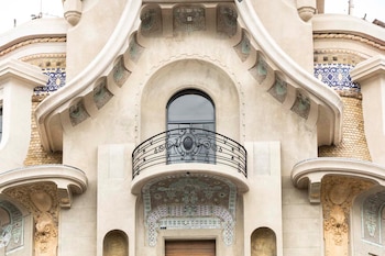 La misma fachada, ahora