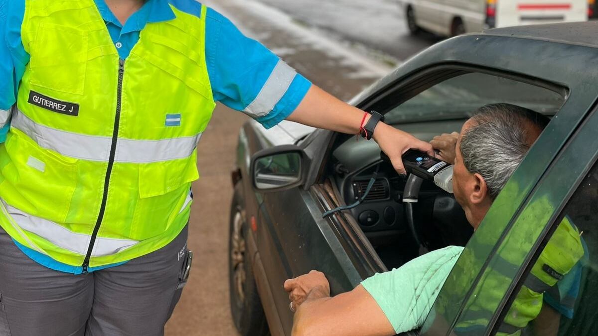 La Agencia Nacional de Seguridad Vial fiscalizó 537.019 vehículos en enero durante controles viales en rutas y accesos turísticos de Argentina