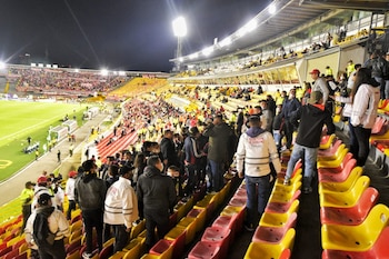 Distrito individualizó a hinchas de Atlético Nacional que ingresaron a El Campín, aún con la restricción de un año para acceder al estadio de la capital / (Twitter: @LuisErnestoGL)