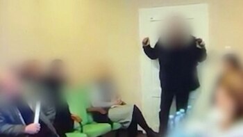 Un diputado detonó explosivos en