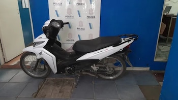 Poco después, la policía aprehendió