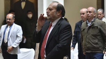 Detuvieron al ministro de Salud