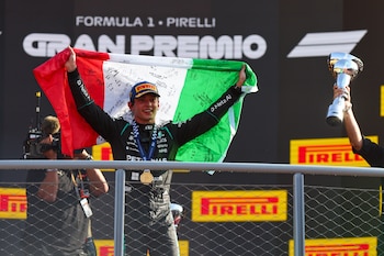 Luego de 13 carreras, Andrea Kimi Antonelli lidera el mundial de pilotos de la Fórmula 1 2026 - crédito Anna Szilagyi/EPA/EFE
