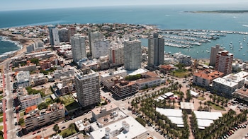 Los dos hombres que habían