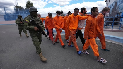 Daniel Noboa decretó el control permanente de las Fuerzas Armadas de armas en las prisiones de Ecuador