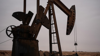 El precio del petróleo cae un 7% a pesar de la incertidumbre sobre la guerra de Irán