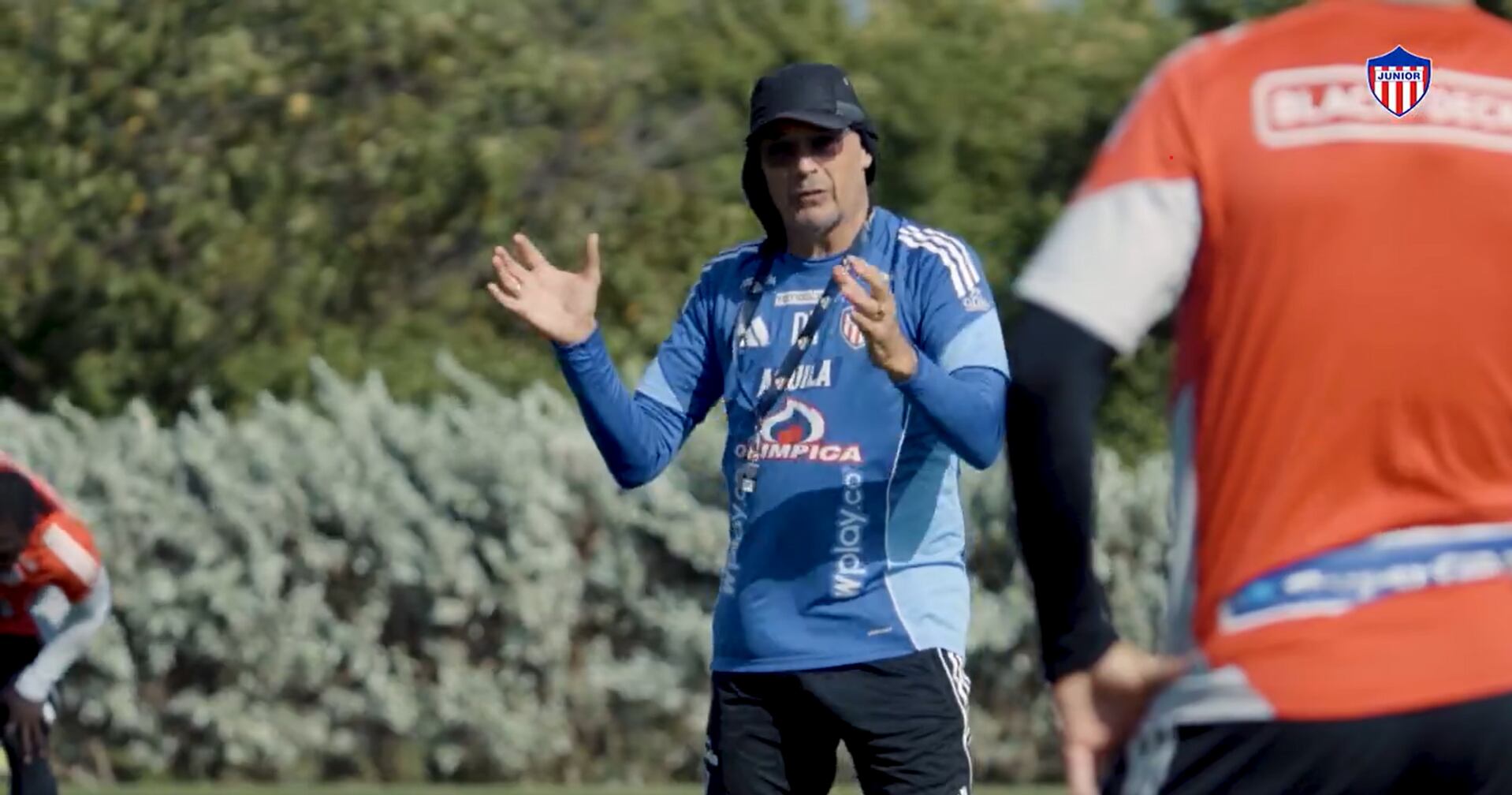 Alfredo Arias, entrenador del Junior, espera salir campeón de la Copa Colombia 2025 -crédito @JuniorClubSA/X