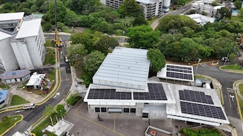 Universidad de Costa Rica inicia instalación de 1,872 paneles solares para abastecer edificios y convertirse en referente de energía renovable
