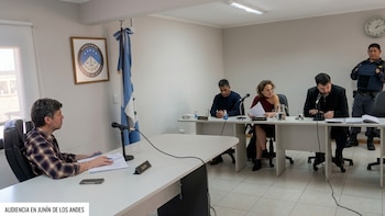 Condenaron a tres años de prisión condicional al ex intendente de un pueblo de Neuquén que atacó al actual con un cuchillo