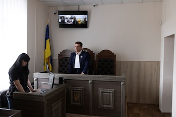 Una corte ucraniana (REUTERS/Thomas Peter)