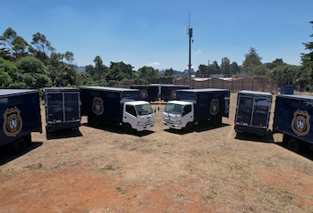 Gobierno entrega transporte de traslado al sistema penitenciario