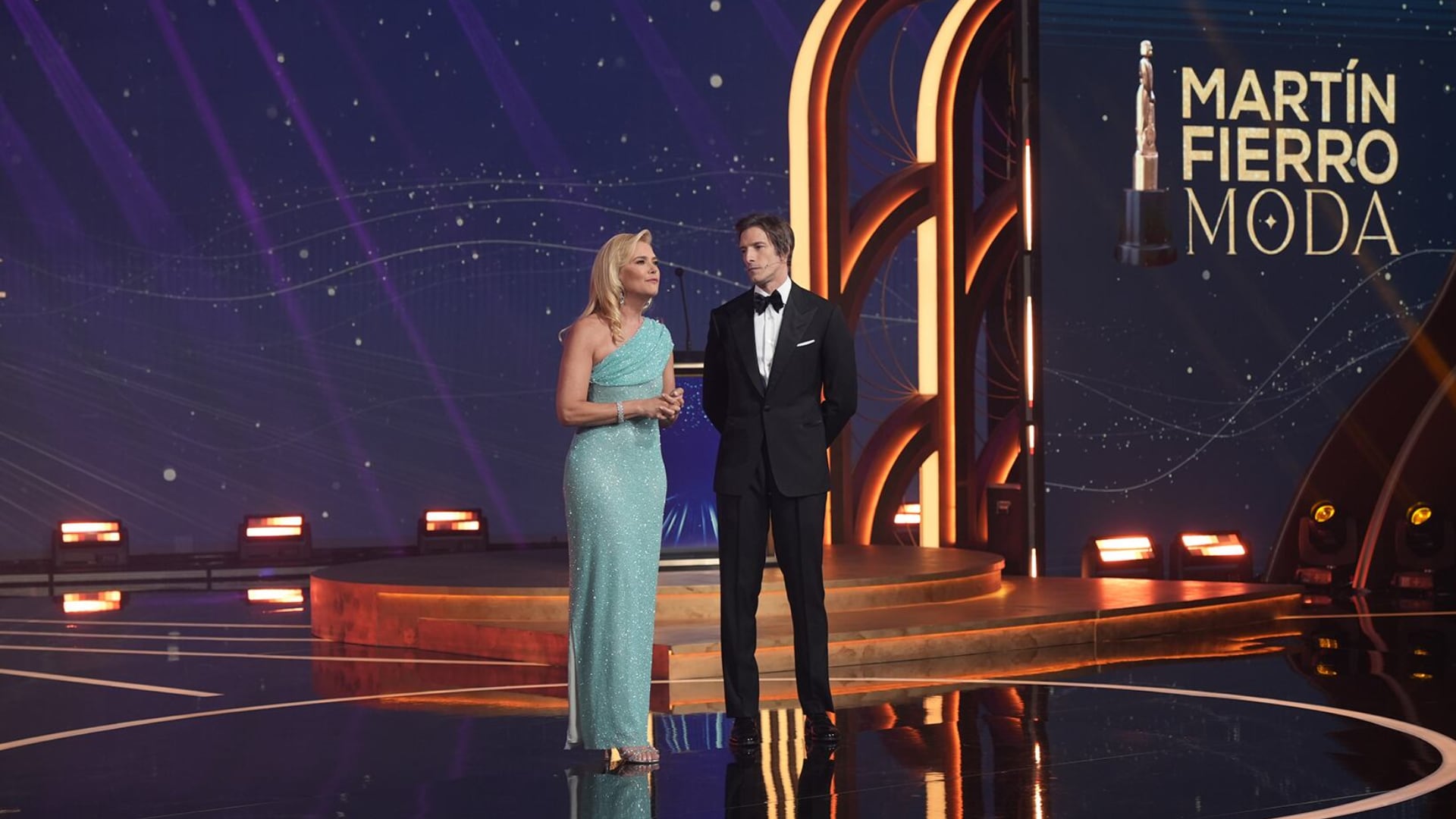 La ceremonia principal será conducida por Valeria Mazza e Iván de Pineda