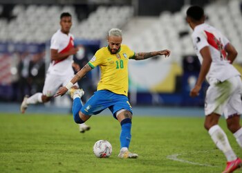 Neymar apunta para meter el