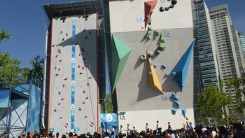 Sport Climbing Captivates Fans, IOC