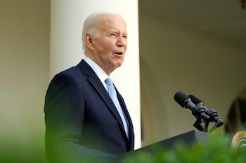 Biden celebra la condonación de deudas para 4.8 millones de personas con políticas nuevas y existentes. (AP Photo/Jacquelyn Martin)