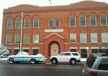 La escuela y el Departamento