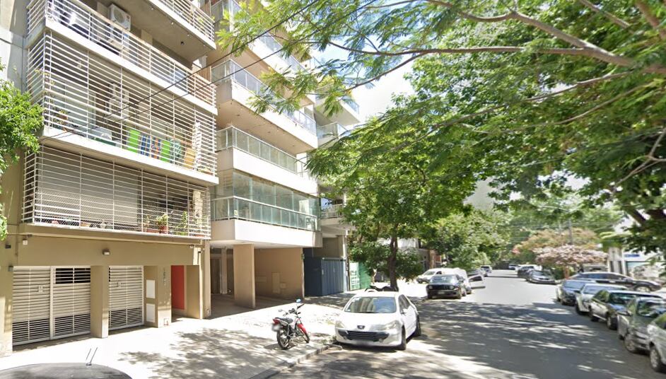 La persecución se extendió por la calle Quesada al 1800