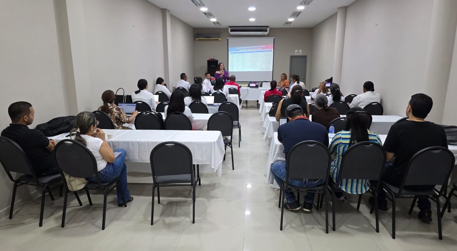 Se realizan las Comisiones Nacionales de Salud del Fomag en 12 departamentos - crédito Ministerio de Educación