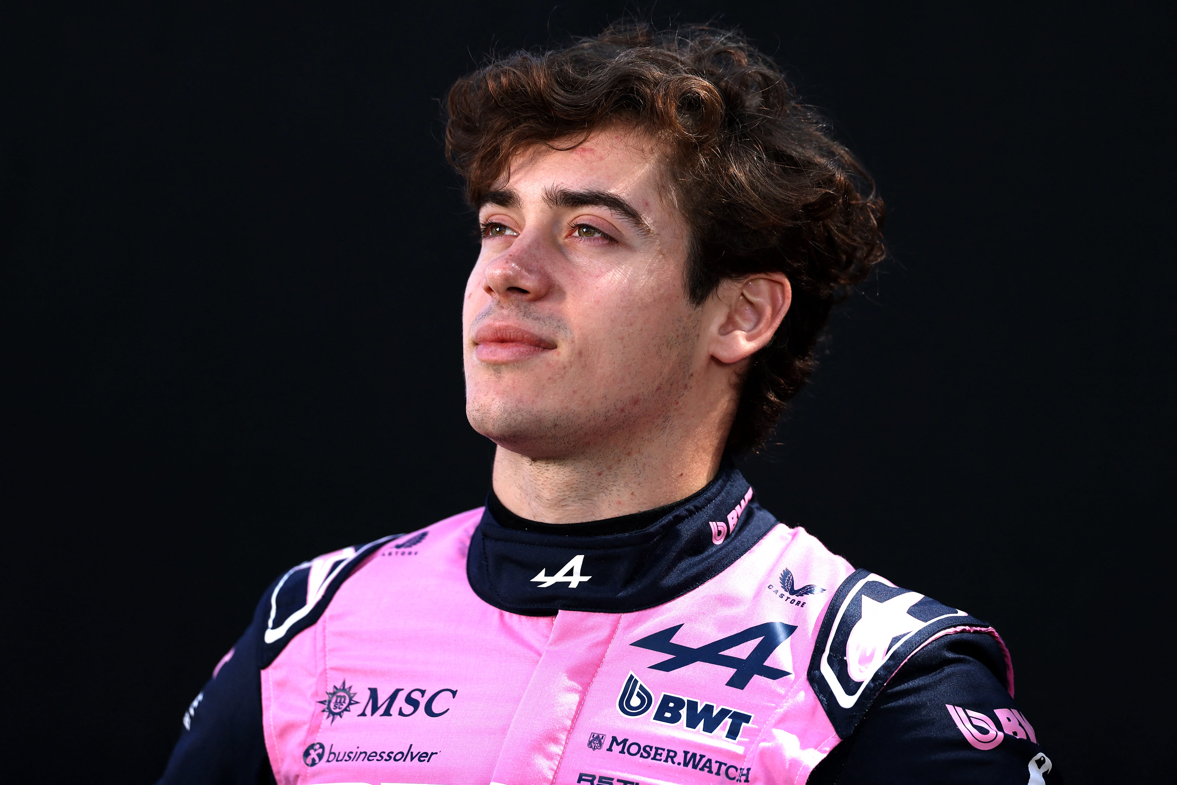 La sonrisa de Colapinto antes del GP de Australia (Photo by Martin KEEP / AFP)