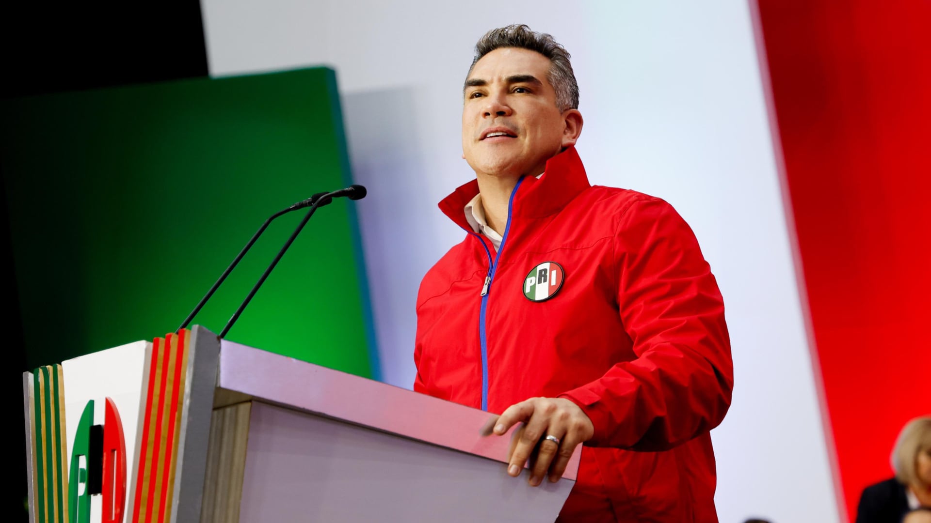 Alejandro Moreno exige explicaciones al gobierno federal por nueva falla en la refinería Miguel Hidalgo de Tula. (x/@alitomorenoc)