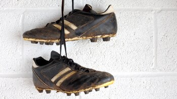 El joven apuntó contra el