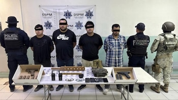 Caen en Mexicali 4 presuntos miembros de Los Rusos que circulaban en un vehículo con reporte de robo en EEUU