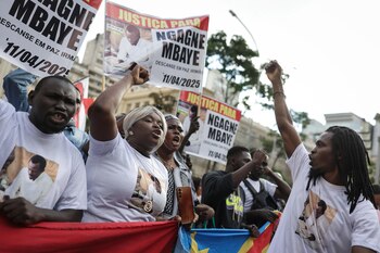 Migrantes protestaron contra la violencia policial tras la muerte de un senegalés en San Pablo