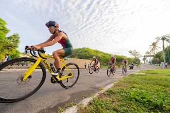 El domingo fue un día productivo en distintas disciplinas para el deporte en México, ya que Isaac del Toro también se coronó en el Tour Auvergne Rhone Alpes. (Comité Olímpico Mexicano)