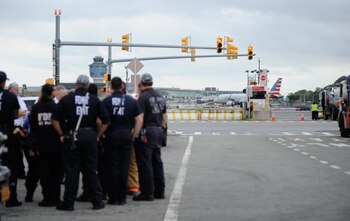 Video detención avión New York