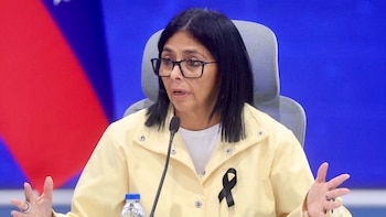 Delcy Rodríguez defiende a cuestionado empresario que explotará crudo venezolano para EE.UU.