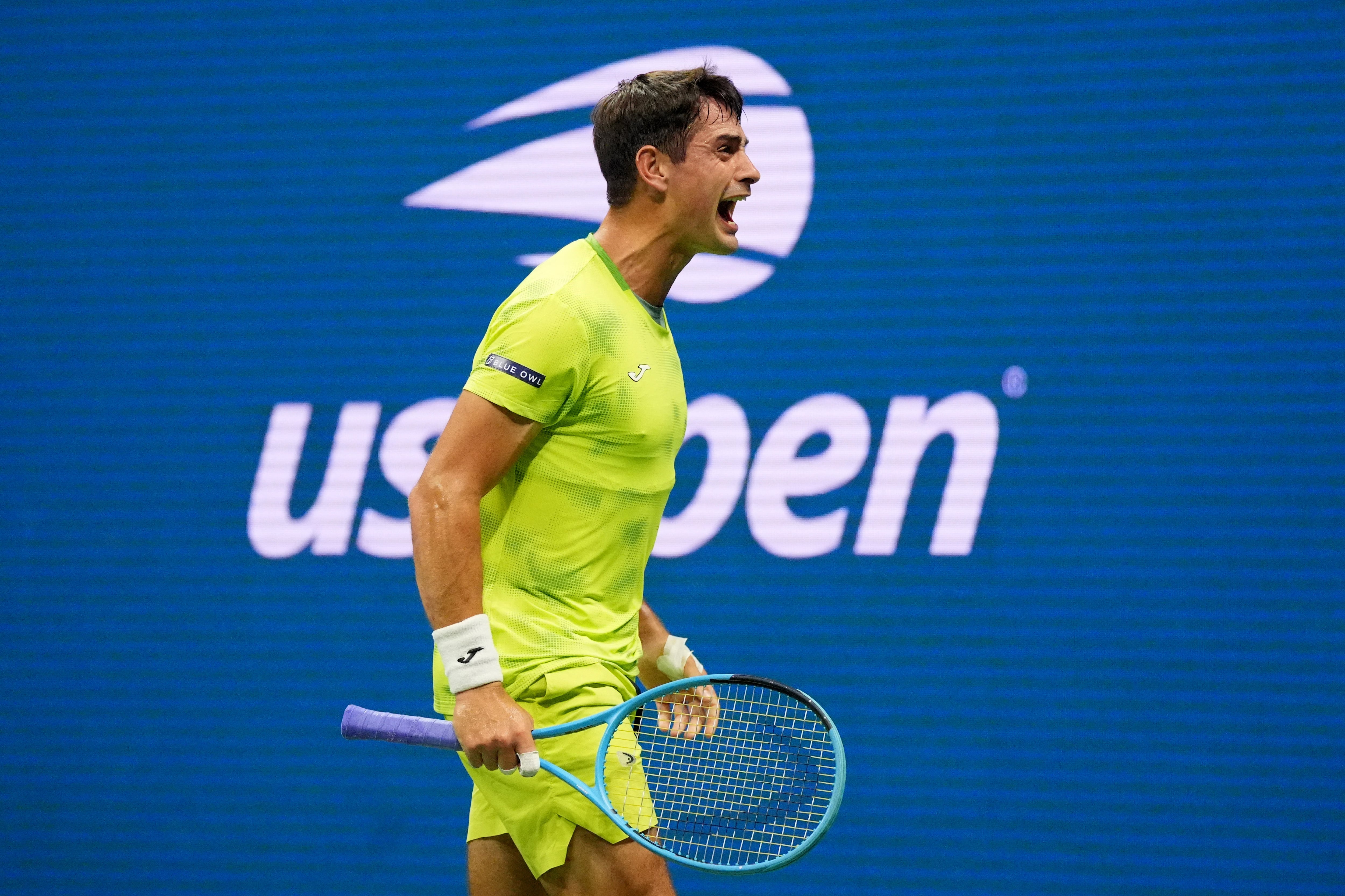Mariano Navone derrotó al serbio Novak Djokovic en el debut del Us Open (Crédito: REUTERS/Robert Deutsch)