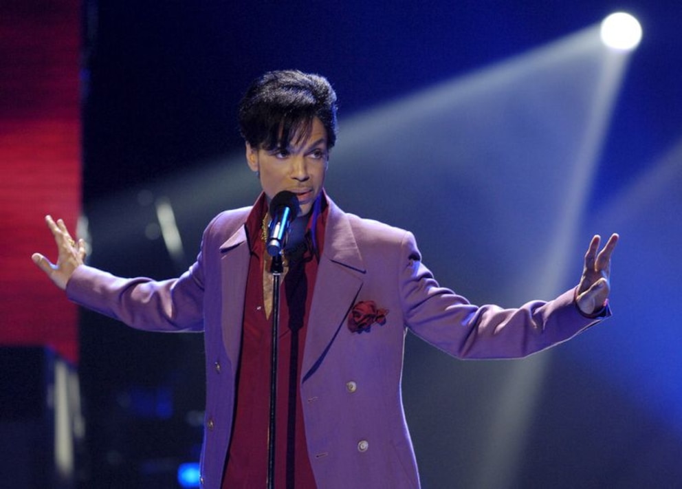 Diez años sin Prince: sobredosis de analgésicos, detalles de su último show y un aterrizaje forzoso cerca del final Diez años sin Prince: sobredosis de analgésicos, detalles de su último show y un aterrizaje forzoso cerca del final