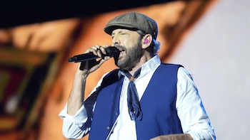 Juan Luis Guerra lleva su travesía a Icónica subiendo la bilirrubina y pide por Venezuela ante 18.000 personas