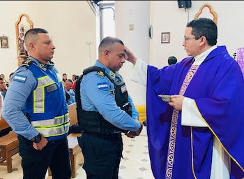 La Cuaresma en Honduras moviliza