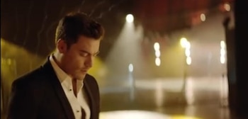 Carlos Rivera cantó Amor Eterno