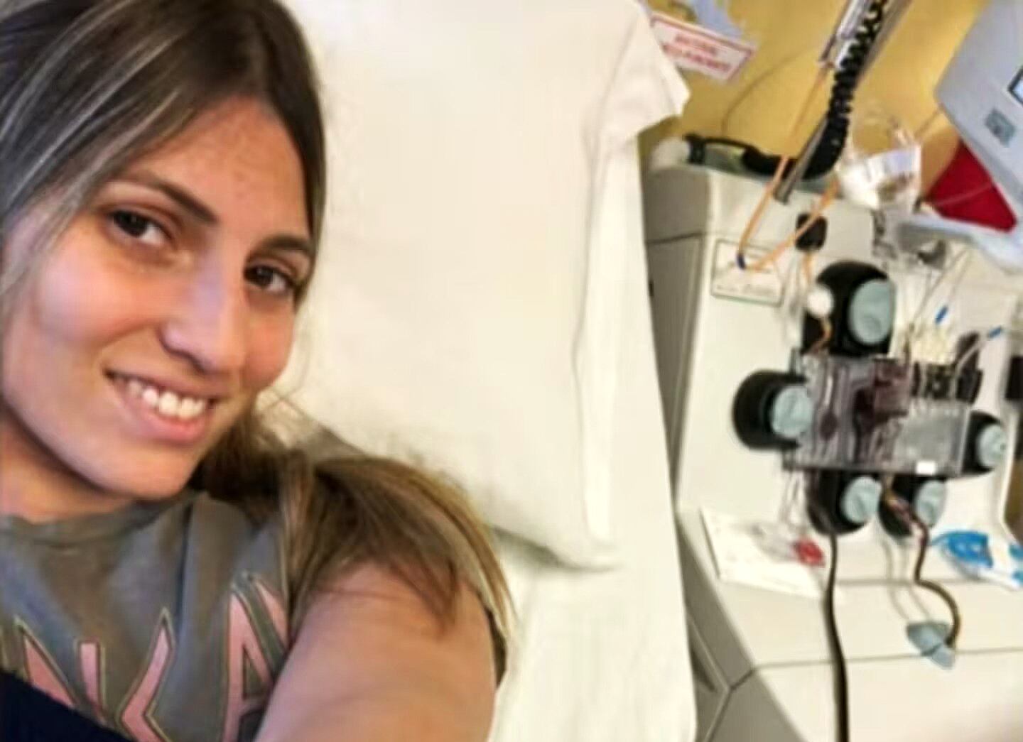 La estafadora de Luján ofrecía viajes inexistentes haciéndose pasar por azafata y engañó a comerciantes, amigos y familiares durante seis años (Captura de video)