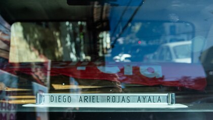 Dolor sin consuelo: las fotos de la despedida del periodista y escritor Diego Rojas