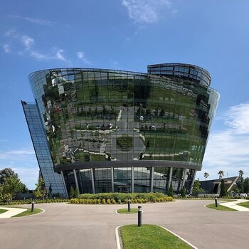 El Edificio Celebra se ubica