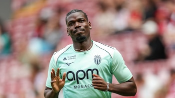 El AS Monaco da "por terminado" el contrato que tenía el centrocampista francés Paul Pogba hasta junio de 2027