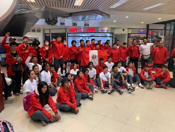 158 deportistas y 6 Paradeportistas