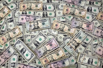 El ranking de los más ricos del planeta se mueve constantemente (Reuters)