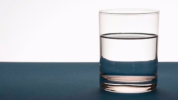 Ley Vaso de Agua: ¿En