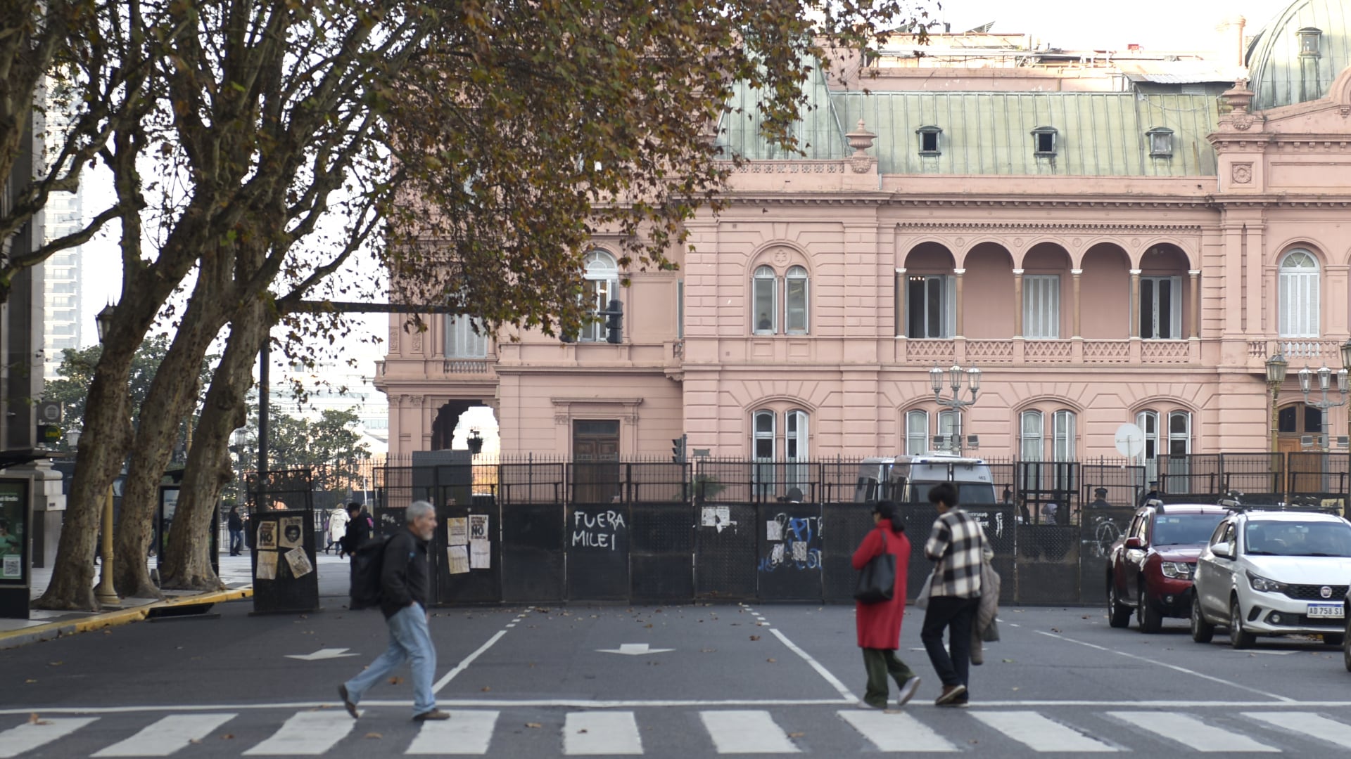 La Casa Rosada incrementó su seguridad por el homenaje al Indio Solari (Gustavo Gavotti)