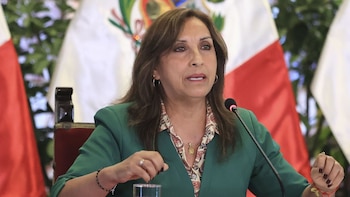 La presidenta Dina Boluarte no