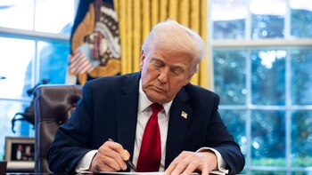 Donald Trump eximió a los